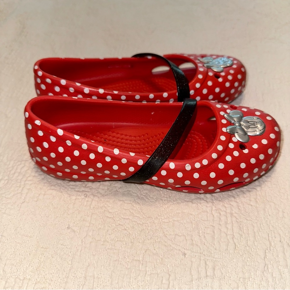 CROCS girls Red and White Minnie Mouse comfort Mary Janes Polka Dots sz 1 - Picture 3 of 5